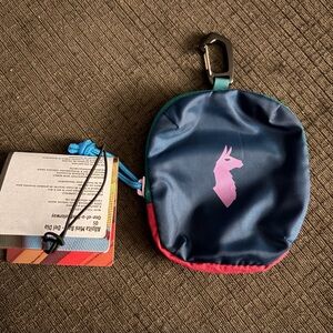 Cotopaxi Navy and Pink Pouch with Carabiner